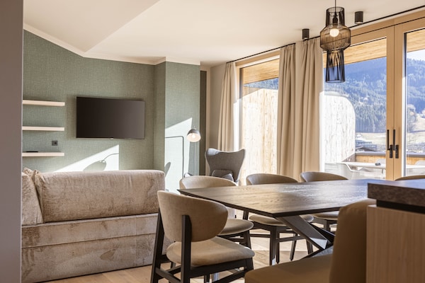 Foto van Ruim appartement in Tirol met terras (zonder borg) - LivingRoom
