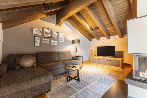 Foto van Gezellig chalet met balkon (zonder borg) - Vakantiehuis in Ehrwald - LivingRoom