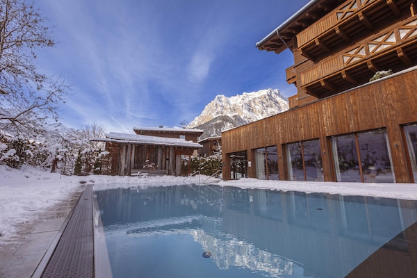 Foto van Gezellig chalet met balkon (zonder borg) - Vakantiehuis in Ehrwald - PoolOfHouse