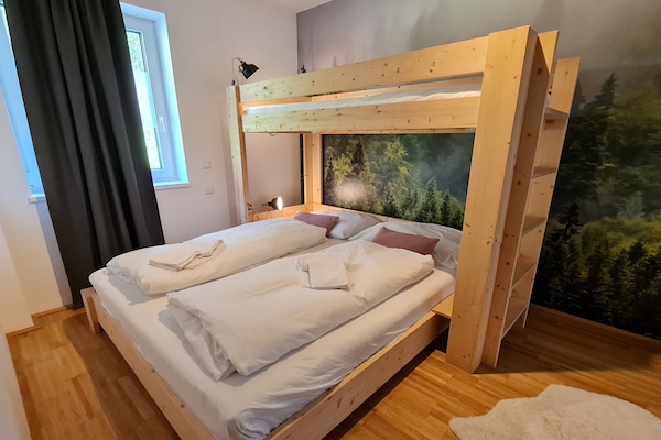 Foto van Luxe appartement met een fantastisch bergpanorama - Vakantiehuis in Ebene Reichenau - BedRoom