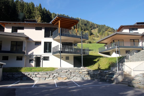Foto van Luxe appartement met een fantastisch bergpanorama - Vakantiehuis in Ebene Reichenau - Outdoor