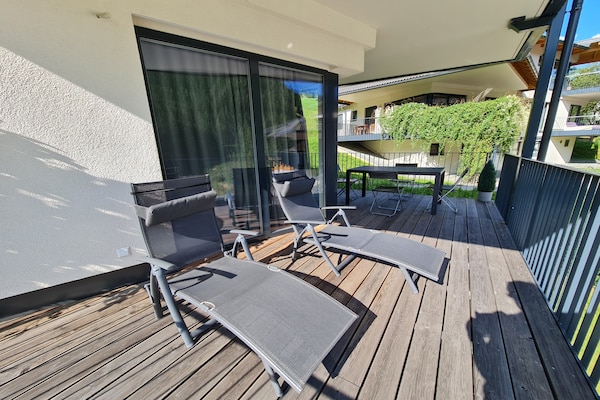 Foto van Luxe appartement met een fantastisch bergpanorama - Vakantiehuis in Ebene Reichenau - terrace