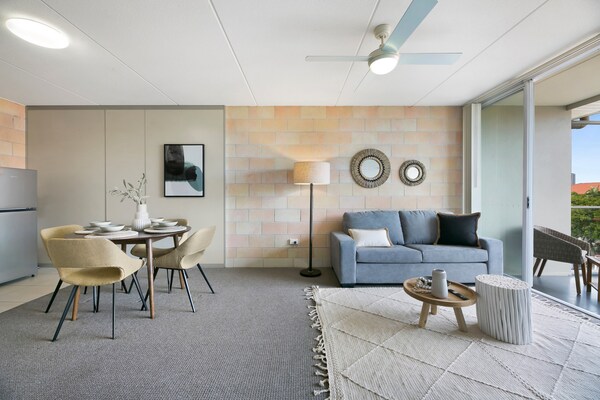 Foto van Strak appartement met zwembad en dakterras - Vakantiehuis in Southport - LivingRoom