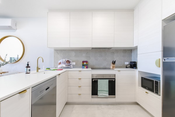 Foto van Appartement met 2 slaapkamers en barbecue, uitzicht op de baai - Kitchen