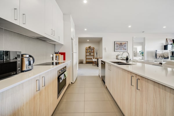 Foto van Appartement met uitzicht op de bergen in het stadscentrum en barbecue - BathRoom