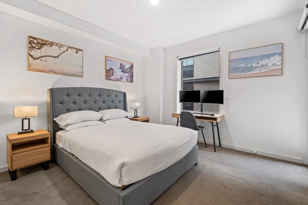 Foto van Gezellige 1-slaapkamerwoning met balkon in het trendy St Kilda - BedRoom