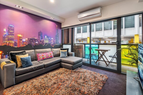 Foto van Strak 2-slaapkamer centraal Melbourne - Vakantiehuis in Melbourne - LivingRoom