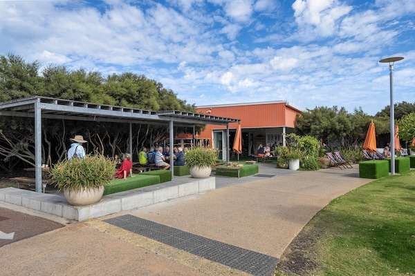 Foto van Moderne studio in Fremantle met prachtig dakterras - AreaSummer1KM
