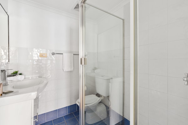 Foto van Ruim 2-slaapkamerapp dichtbij CBD Parramatta - Vakantiehuis in Parramatta - BathRoom