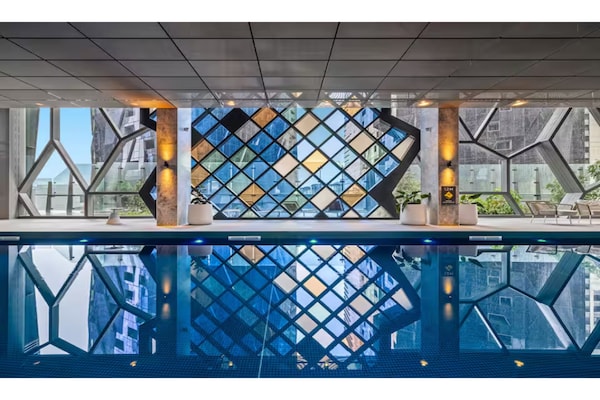Foto van Skyline & Sea Luxe Verwarmd Zwembad, Fitnessruimte, Sauna, Stoomcabine - PoolOfHouse