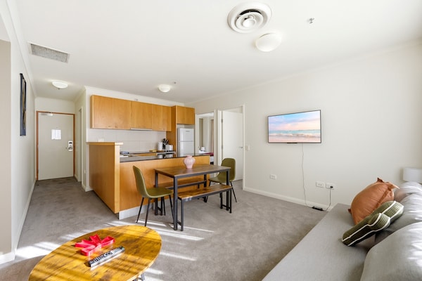 Foto van Stijlvol appartement met 2 slaapkamers, zwembad en parkeergelegenheid. - Kitchen