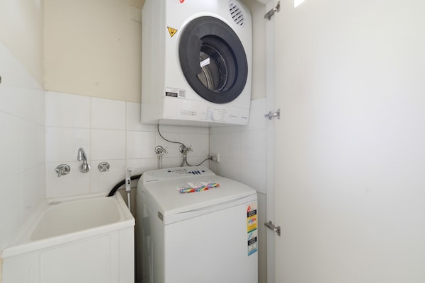 Foto van Stijlvol appartement met 2 slaapkamers, zwembad en parkeergelegenheid. - BathRoom