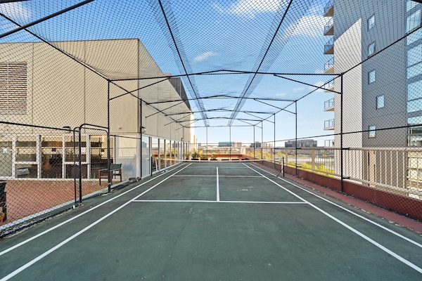Foto van Stijlvol appartement met 2 slaapkamers, zwembad en parkeergelegenheid. - Facilities