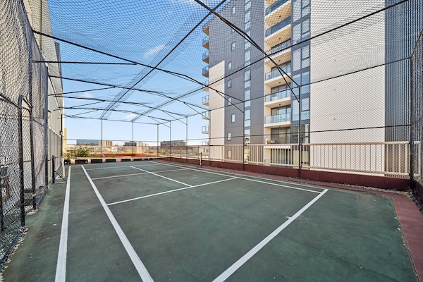 Foto van Stijlvol appartement met 2 slaapkamers, zwembad en parkeergelegenheid. - Facilities