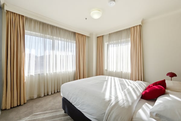 Foto van Stijlvol appartement met 2 slaapkamers, zwembad en parkeergelegenheid. - BedRoom