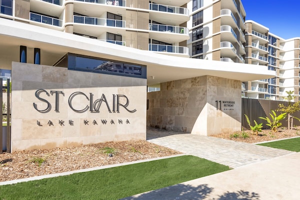 Foto van Appartement met 2 slaapkamers aan het zwembad bij Lake Kawana - HallReception