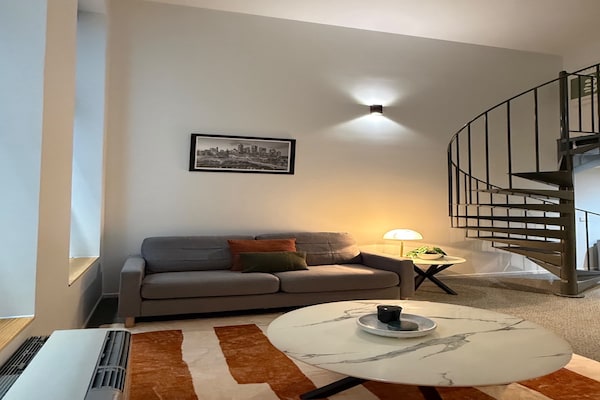 Foto van Heritage Loft | Degraves Lane, Melbourne CBD - Vakantiehuis in Melbourne - LivingRoom