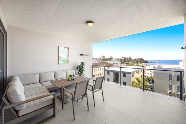Foto van Appartement met 3 slaapkamers aan het strand met uitzicht op de oceaan. - TerraceBalcony
