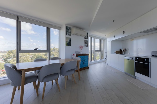 Foto van Appartement met 2 slaapkamers en uitzicht op de skyline nabij Flemington - Kitchen