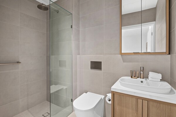 Foto van Sky-View appartement met 2 slaapkamers vlakbij St Kilda Beach - BathRoom