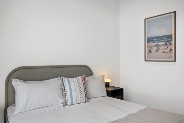Foto van Appartement met balkon en 3 slaapkamers vlakbij Albert Park - BedRoom