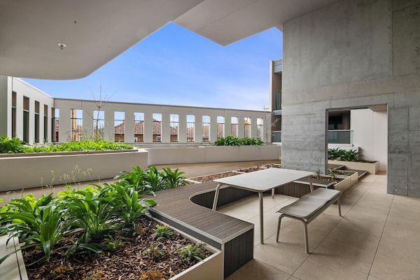 Foto van Verhoogde woning met 3 slaapkamers in Fareham St Kilda - ExteriorSummer