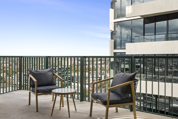 Foto van Appartement met balkon en 2 slaapkamers vlakbij Albert Park - ExteriorSummer