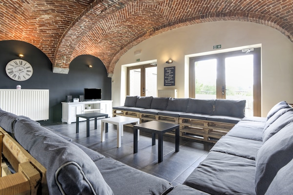 Foto van Groot vakantiehuis voor het hele gezin in Houyet - Vakantiehuis in Houyet - LivingRoom