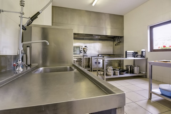 Foto van Groot vakantiehuis voor het hele gezin in Houyet - Vakantiehuis in Houyet - Kitchen