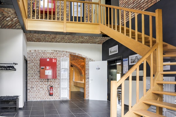Foto van Groot vakantiehuis voor het hele gezin in Houyet - Vakantiehuis in Houyet - Landing