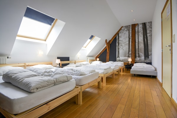 Foto van Groot vakantiehuis voor het hele gezin in Houyet - Vakantiehuis in Houyet - BedRoom