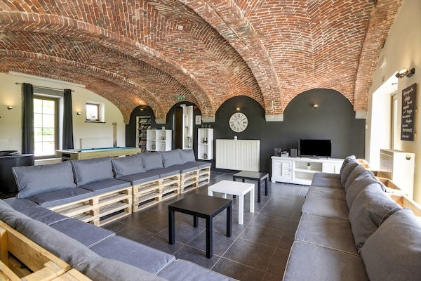Foto van Groot vakantiehuis voor het hele gezin in Houyet - Vakantiehuis in Houyet - LivingRoom