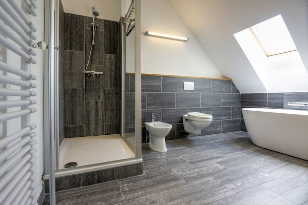 Foto van Groot vakantiehuis voor het hele gezin in Houyet - Vakantiehuis in Houyet - BathRoom