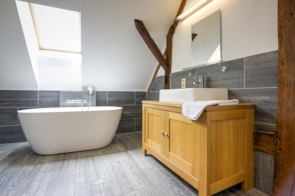 Foto van Groot vakantiehuis voor het hele gezin in Houyet - Vakantiehuis in Houyet - BathRoom