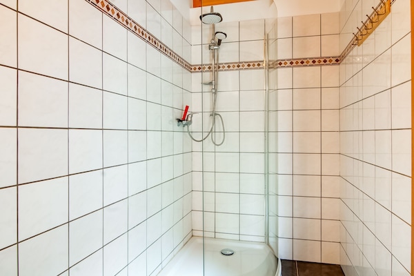 Foto van Natuurhuisje in Florennes - Vakantiehuis in Florennes - BathRoom