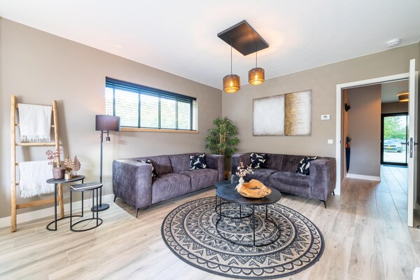 Foto van Beaunita: Luxe verblijf in Hamont - Vakantiehuis in Hamont-Achel - LivingRoom