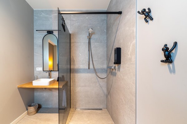 Foto van Beaunita: Luxe verblijf in Hamont - Vakantiehuis in Hamont-Achel - BathRoom