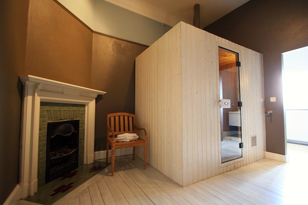 Foto van Luxe spakasteel met zwembad. - Vakantiehuis in Spa - Wellness