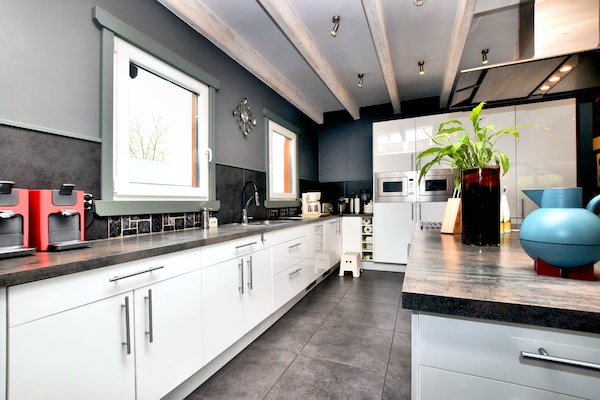 Foto van Villa met verwarmd buitenzwembad en sauna - Vakantiehuis in Manhay (lamormenil) - Kitchen