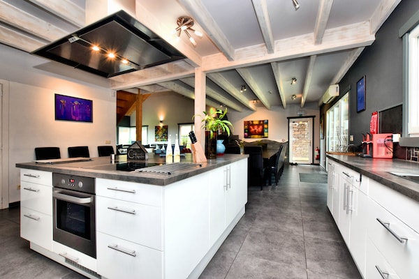 Foto van Villa met verwarmd buitenzwembad en sauna - Vakantiehuis in Manhay (lamormenil) - Kitchen