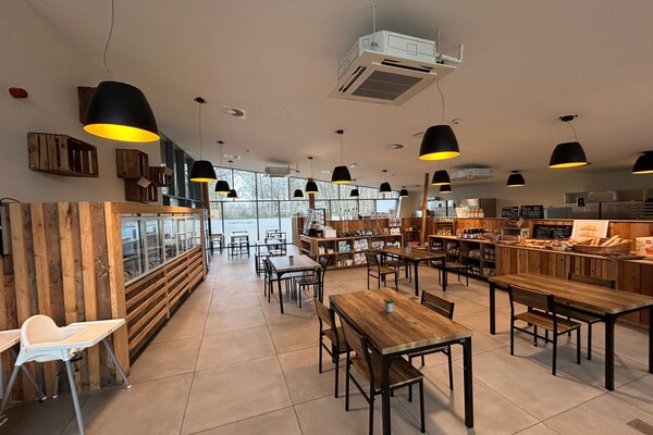 Foto van Ruime familiecottage - Vakantiehuis in Antoing - AreaSummer1KM