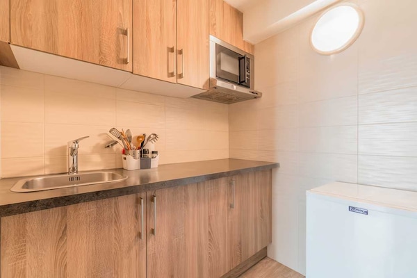 Foto van Charmant appartement - AC 1BR/4P - Genève - Vakantiehuis in Genève - Untagged