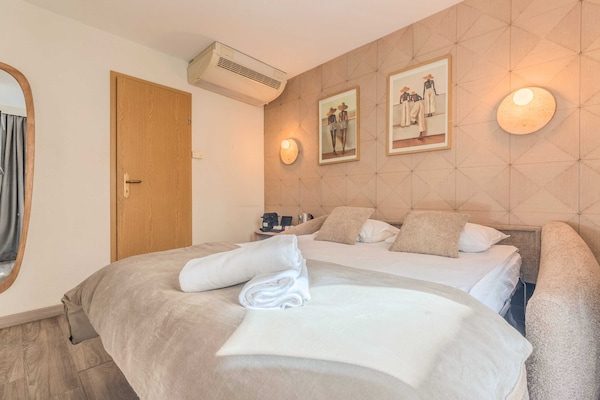 Foto van Charmant appartement - AC 1BR/4P - Genève - Vakantiehuis in Genève - Untagged