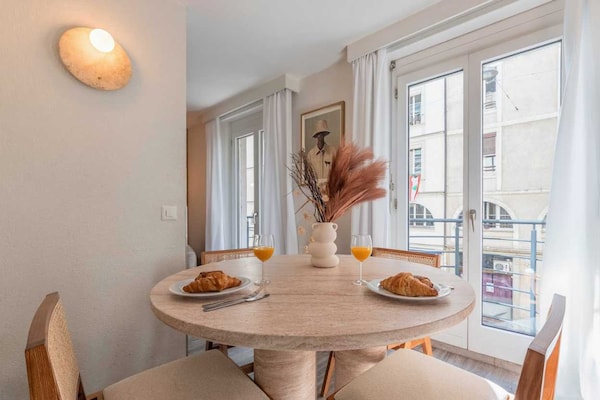 Foto van Charmant appartement - AC 1BR/4P - Genève - Vakantiehuis in Genève - Untagged