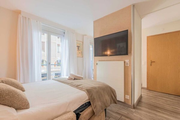 Foto van Charmant appartement - AC 1BR/4P - Genève - Vakantiehuis in Genève - Untagged