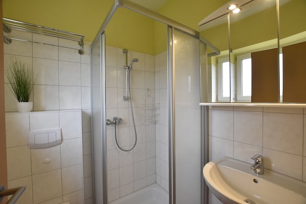 Foto van Groepsvakantie in een vakantiehuis in Zierow voor 12 gasten - BathRoom