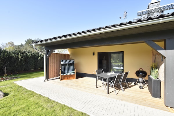 Foto van Prachtig vakantiehuis in Barnekow met open haard - Vakantiehuis in Barnekow Boltenhagen Klutz - TerraceBalcony