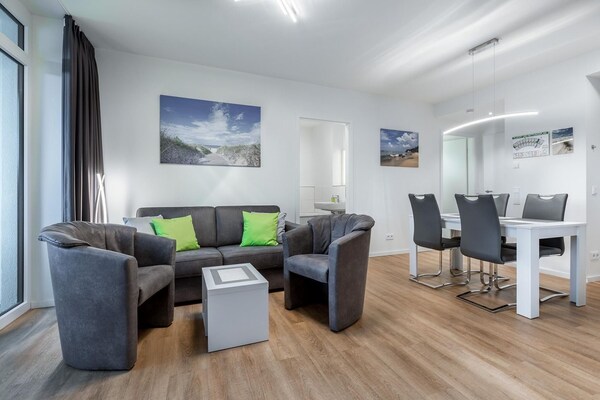 Foto van Huis met loggia op het oosten - Vakantiehuis in Travemünde - LivingRoom