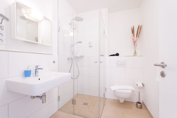 Foto van Huis met toegang tot een spa vlakbij de zee - Vakantiehuis in Travemünde - BathRoom