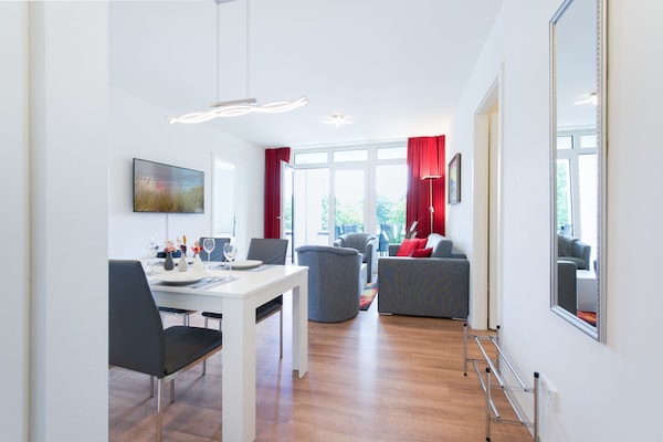 Foto van Huis met toegang tot een spa vlakbij de zee - Vakantiehuis in Travemünde - LivingRoom